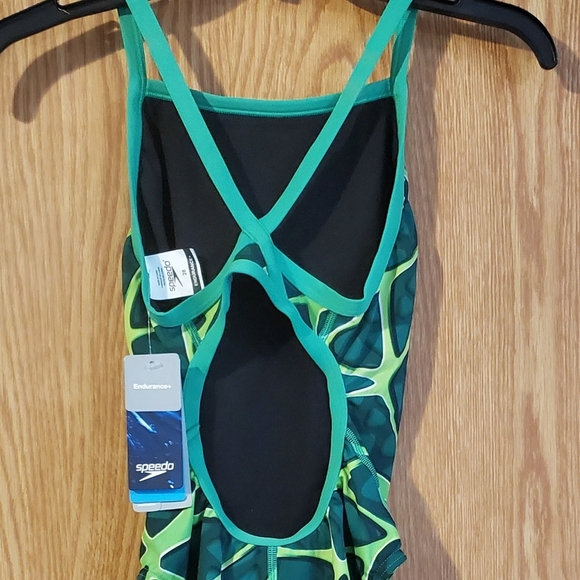 Size 28 Speedo endurance+ one piece swimsuit - Picture 7 of 13